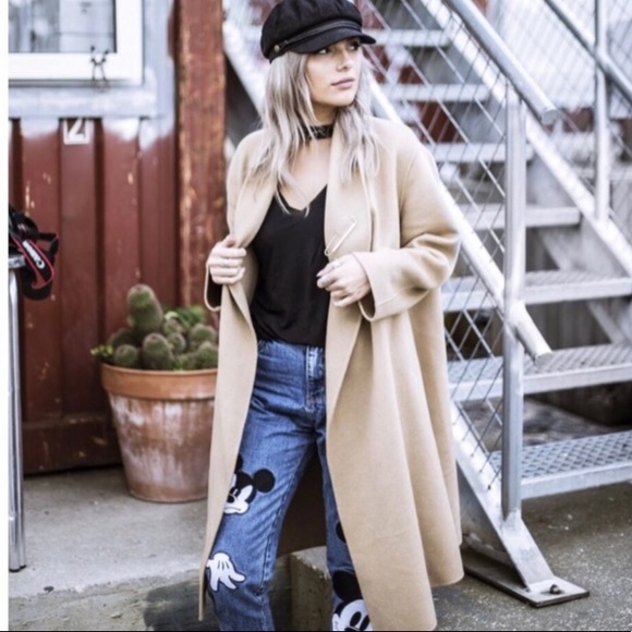 Zara Disney Jeans - Picture 4 of 9